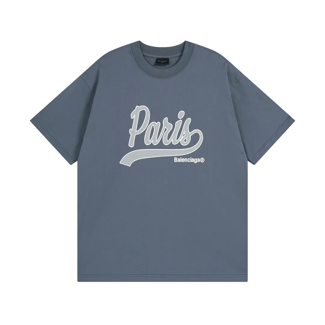 【 . Quality】BALENCI*GA/ .SS 24 New Arrival， enjoy Paris T . . Authentic ， ！ ZP 。 260 ， . ， ，。 。 . ， 。 OS . Same Style ：BL 233370 ： ，Red Size：XS S M L